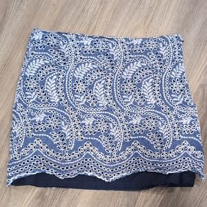 LOFT Navy and White Floral Skirt Size 16